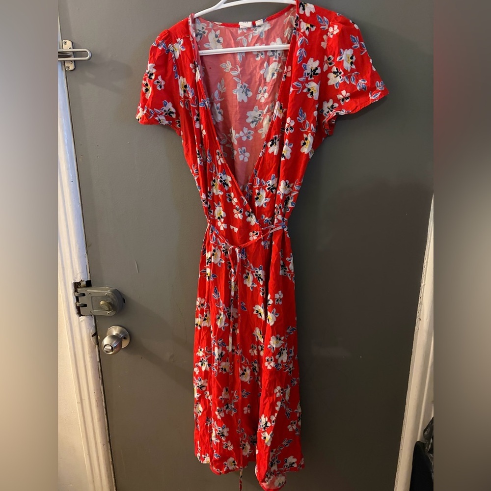 GAP true wrap Red Floral Midi Dress